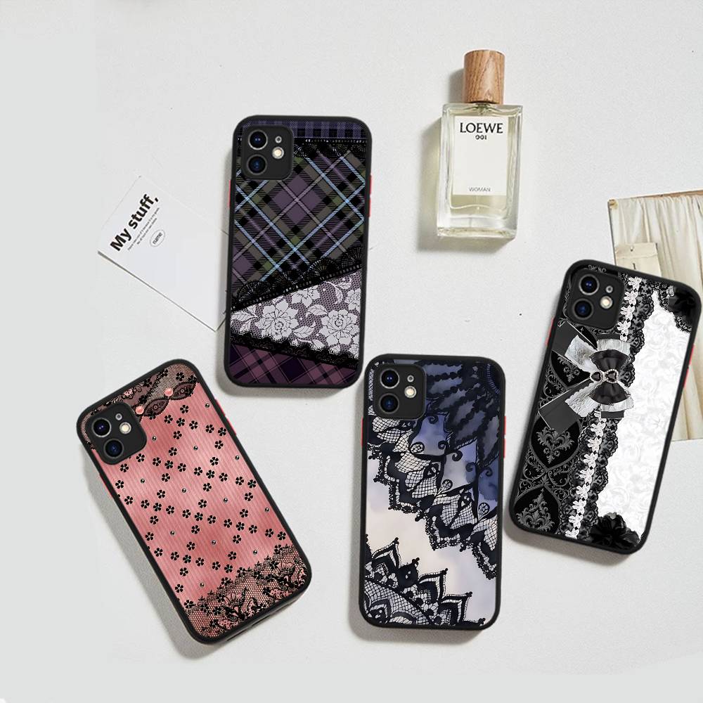 Lace Pattern Phone Cases For IPhone 16 15 14 Plus 13 12 11 Pro Max Matte Oft Bumper Phone Cover