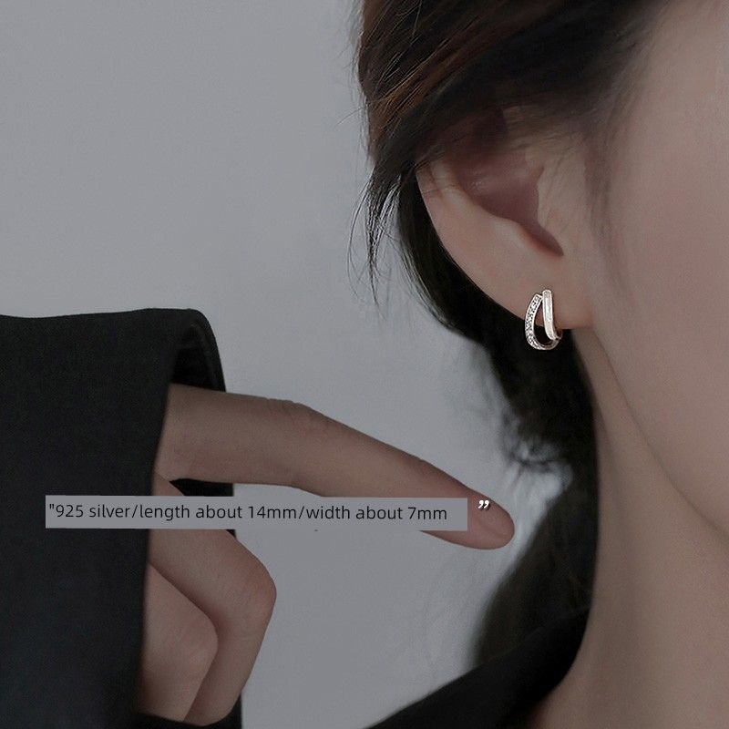 

[Xiangnan] 999 Sterling Silver Shell Stud Earrings Light Luxury and Simplicity Delicate Earrings Female Special-Interest Design Fancy Earrings 925 silver shell earrings (two price)