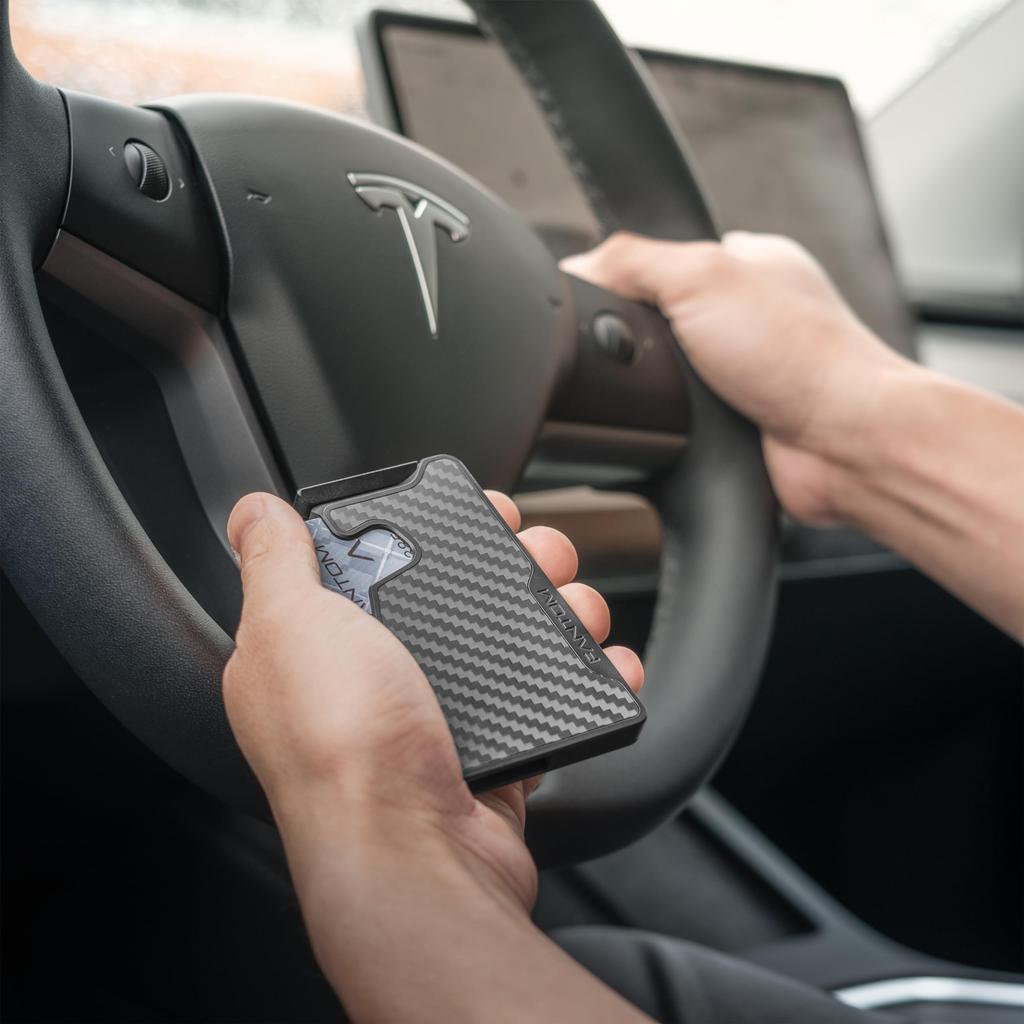 Carteira FANTOM X para leque de cartões, Porta-cartões de alumínio RFID, Fibra de carbono, Extra fina, Capacidade para 4-7 cartões, Carteira minimalista de alumínio para leque de cartões, Fantom