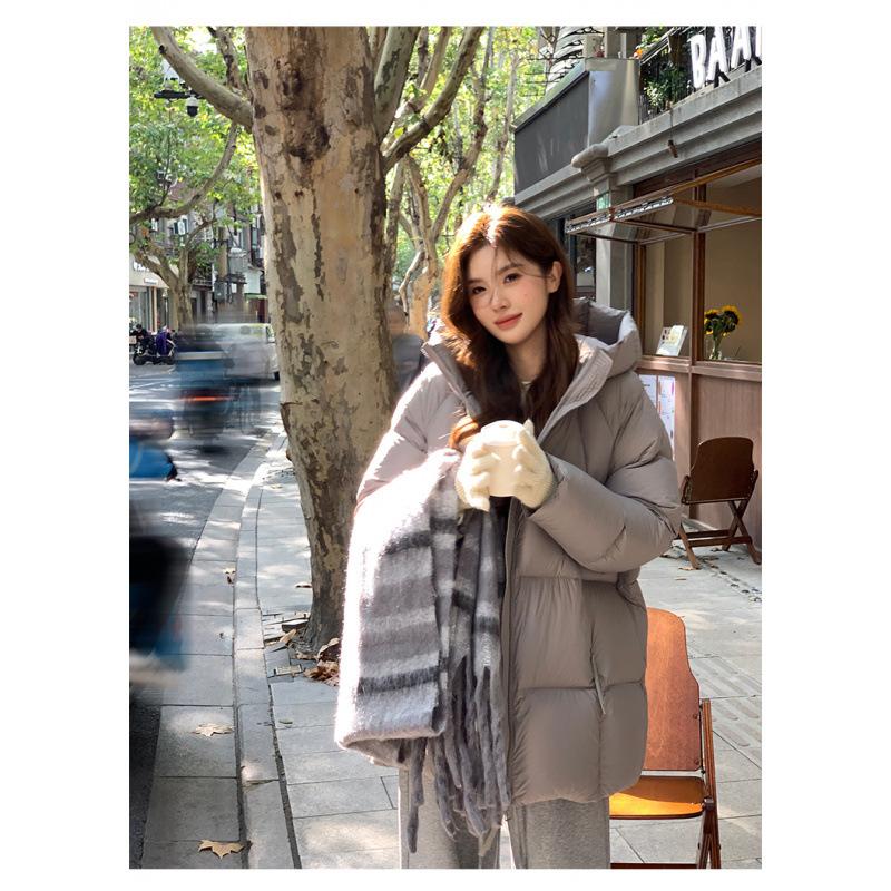 Thickened Padded Jacket Winter Padded Clothing Women's New Winter Women's Jacket Winter Clothing Light Medium and Long Padded Clothing