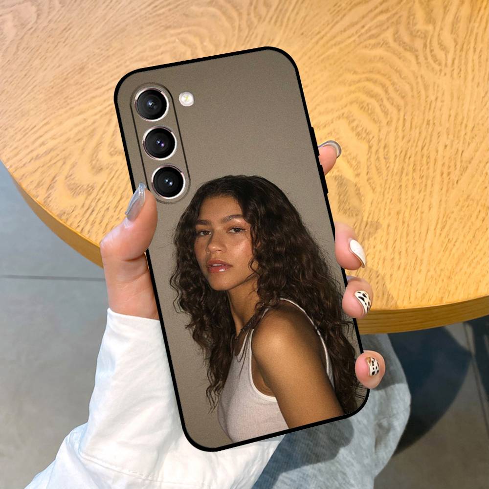 Zendaya Coleman Phone Case For Samsung Galaxy S21 S22 S23 S24ULTRA S25ULTRA FE Ultra Plus5G A52S S26 Soft Cover