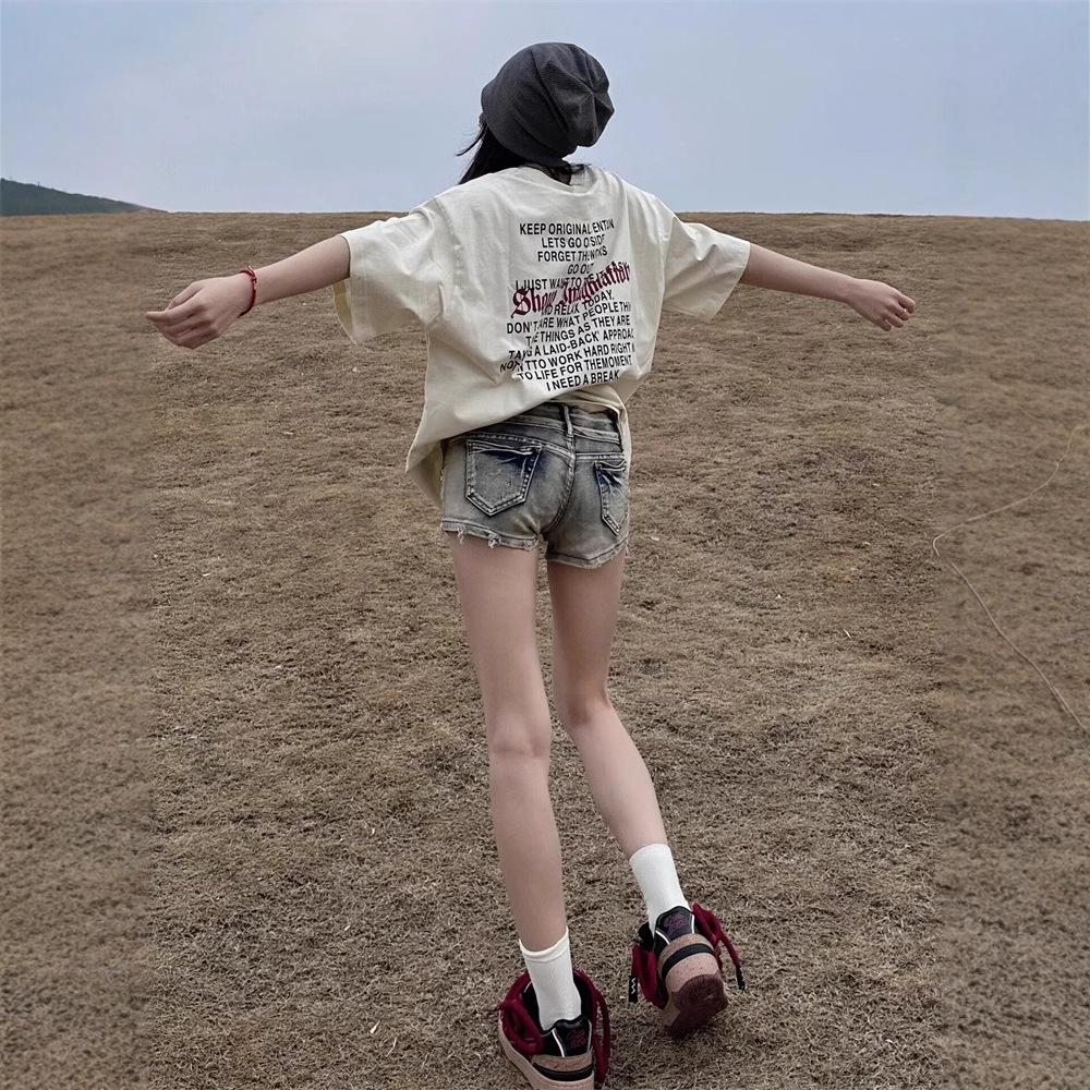 Women's Retro Low Waist Denim Shorts - Slimming Fit for Summer 2026