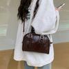 Women's New Versatile Autumn and Winter Niche Retro Black Handbag Versatile Shoulder Bag Messenger Bag Tide