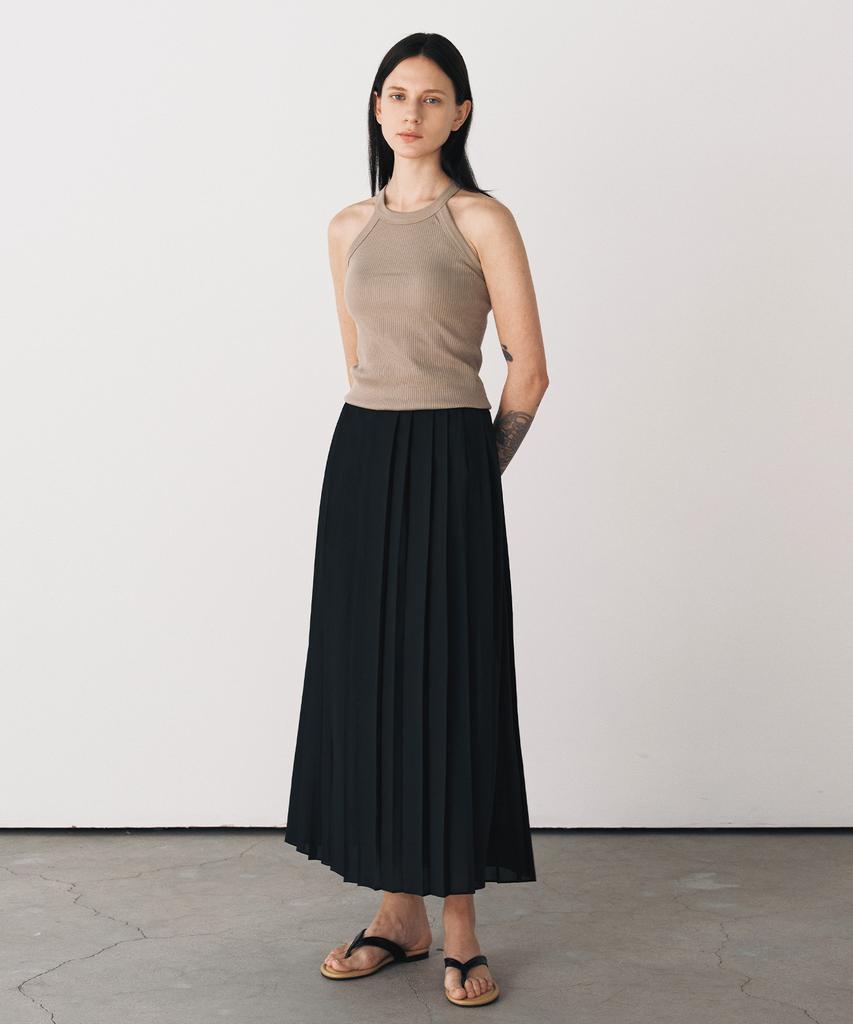 Aesmoeo Jane Pleated Skirt (Black)