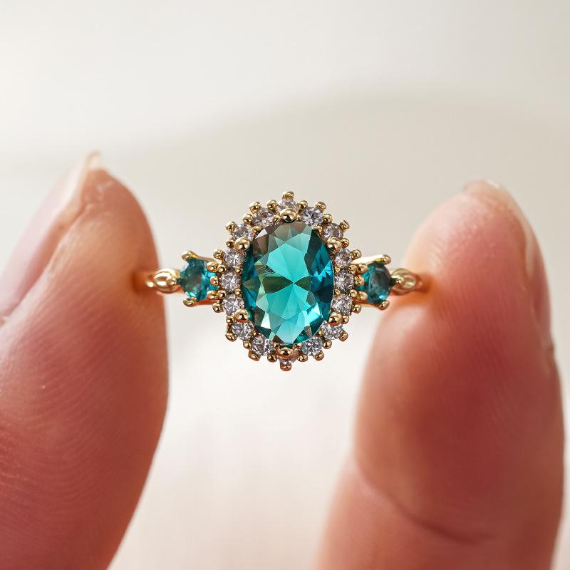 Niche designer models, light luxury Internet celebrity ins floral oval ring, fashionable women's ring trinkets