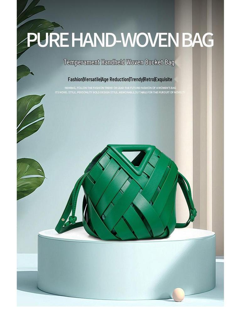Sac à main pour femme de grande capacité avec boucle magnétique triangulaire et design bandoulière creux - Sac à épaule mère-enfant tendance