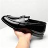 2025 Herren Glänzende Lackleder Slipper: Slipper Britische Business Casual Schuhe