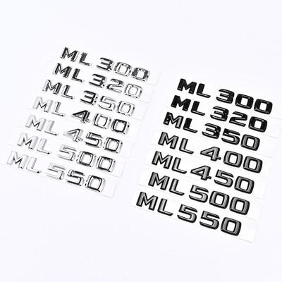 Emblemă Spate Compatibilă Seria Mercedes-Benz ML: ML300, ML320, ML350, ML400, ML450