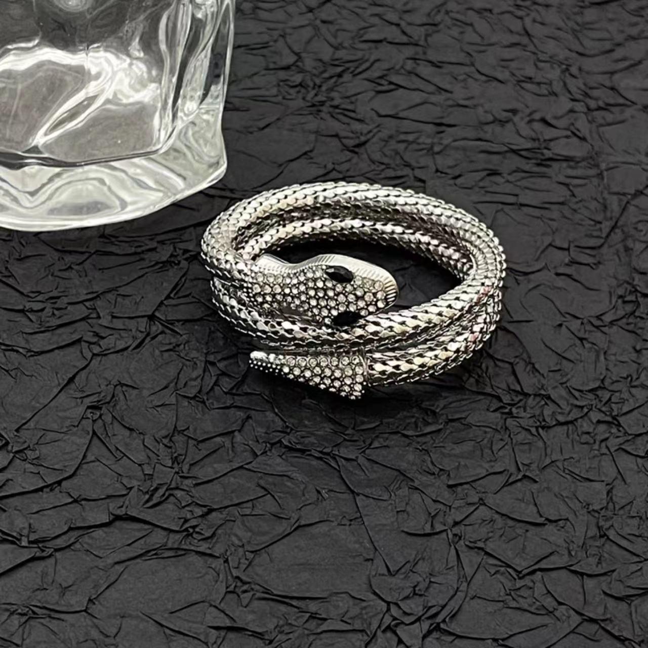 

Винтажный браслет в форме змеи со стразами - Унисекс браслет-обертка из сплава