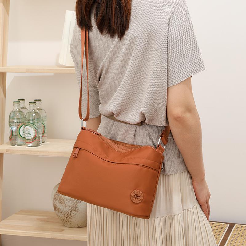 Lightweight Crossbody Bag Women Sports Commuter Shoulder Bag