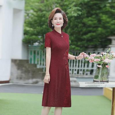 Elegant Short-Sleeve Cheongsam Dress for Stylish Mothers and Mother-in-Laws At Weddings