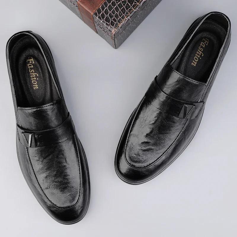 Fashion Italian Style Mens Handcrafted Loafers Genuine Leather Slip on Flats Comfortable Driving Shoes Non-Slip Sole Male Business Shoes