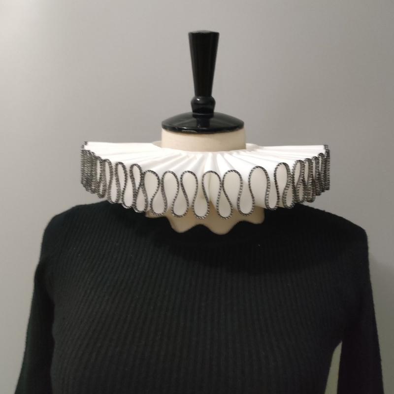 Middelaldersk viktoriansk volangkrage med svart kant for voksne Halloween-festantrekk Renessanse Cosplay Halsruff