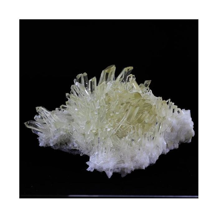 Pierres et Minéraux. Quartz. 6585.0 ct. Vizille, Isère, France..