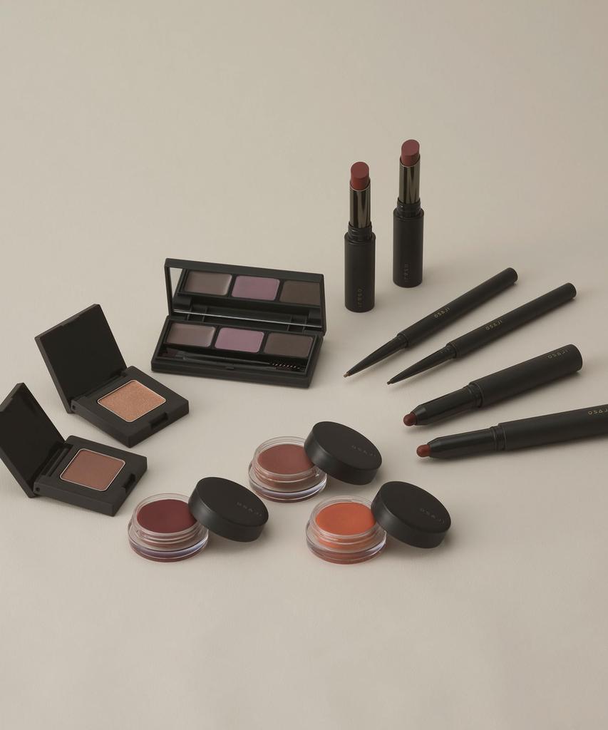 OSAJI Nuance Eyeshadow 2g [d22 Yorube] Transparency and gloss. An eyeshadow that layers on the skin to create a new look.