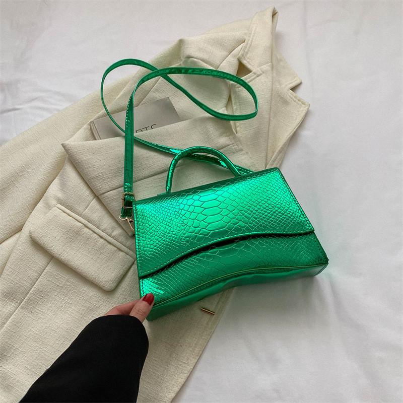 Fashion-forward Small Square Shoulder Bag For Women Soft Pu Leather Urban Style Purse Ideal For Daily Use зелёный