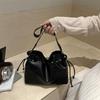 Trendy Large Capacity Solid Color Women's Bucket Bag Fashionable Street Style Single Shoulder Handbag for Daily Use