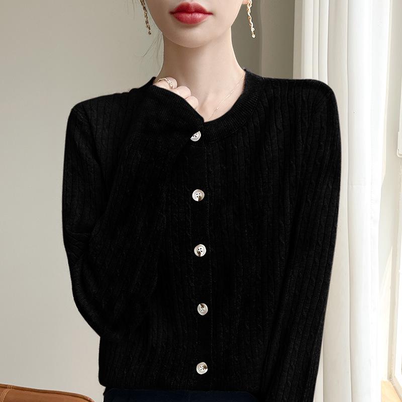 Autumn/Winter Women's Slim Velvet Cardigan: Versatile Round Neck, Long Sleeve, Solid Color, Korean Style Short Sweater.