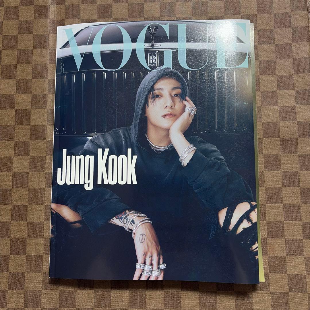 [USED] VOGUE KOREA October 2023 Jungkook (with translation)