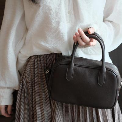 2025 Damen Retro Handtasche aus pflanzlich gegerbtem Leder - Kleine quadratische lässige Schulter-Umhängetasche