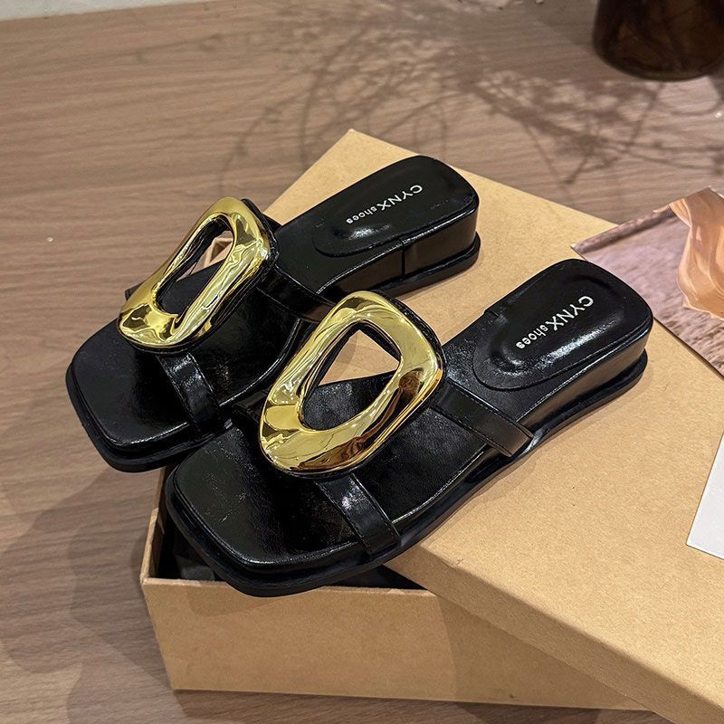 Stylish and simple salt personalized metal thick bottom one-word drag women's summer versatile light casual slope with cool slippers tide