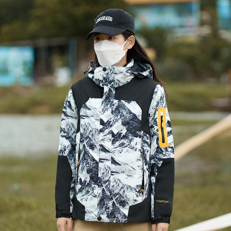 

New Outdoor Jacket with Removable Liner, Three-in-one Winter Windproof and Waterproof Mountaineering Jacket 3XL