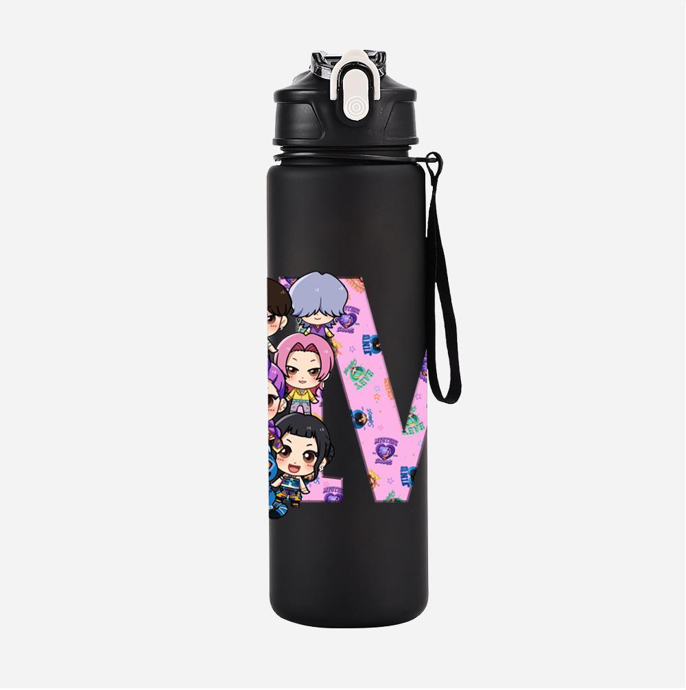 Borraccia da 750 ml 26 Lettere Inglesi K-Pop Demon Hunters Stampato Tazza da Bere di Grande Capacità Portatile per Sport all'Aperto Tazza da Acqua Regalo per Bambini