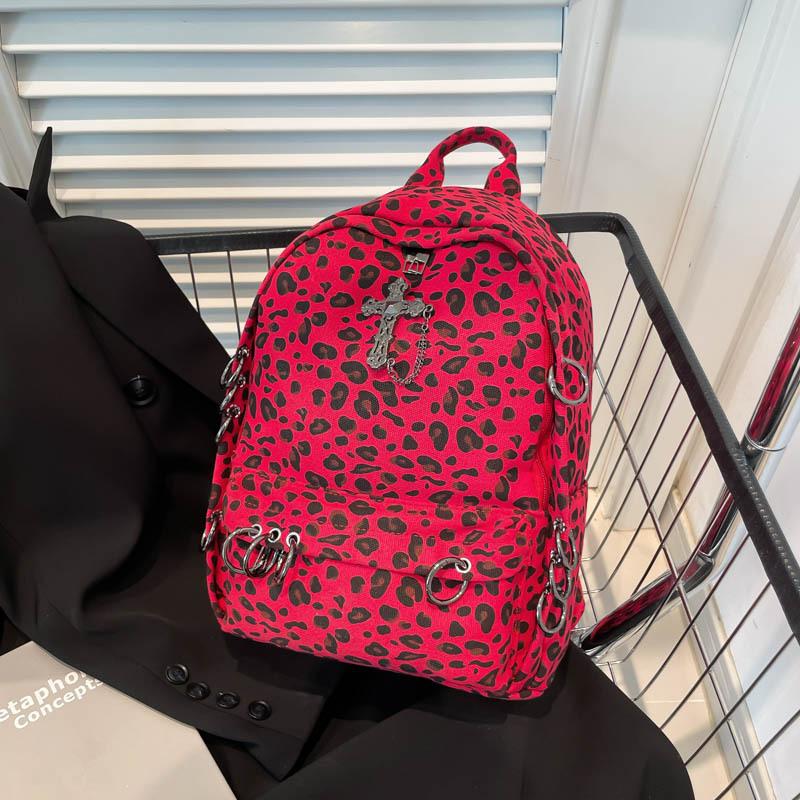 Zaino1011 nuovo stile punk personalità europea e americana zaino con borchie a croce zaino in PU tendenza moda borsa da donna