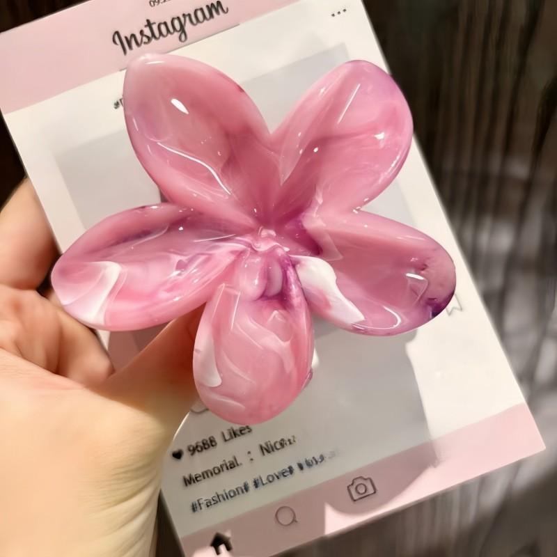 Large Floral Hair Claw Clip Swirl Pattern Resin Hair Accessory for Secure Updos and Styling Suitable for Various Hair Types and Occasions