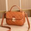 Bag women's new trendy bag women's texture versatile messenger bag fashionable retro diamond square bag women