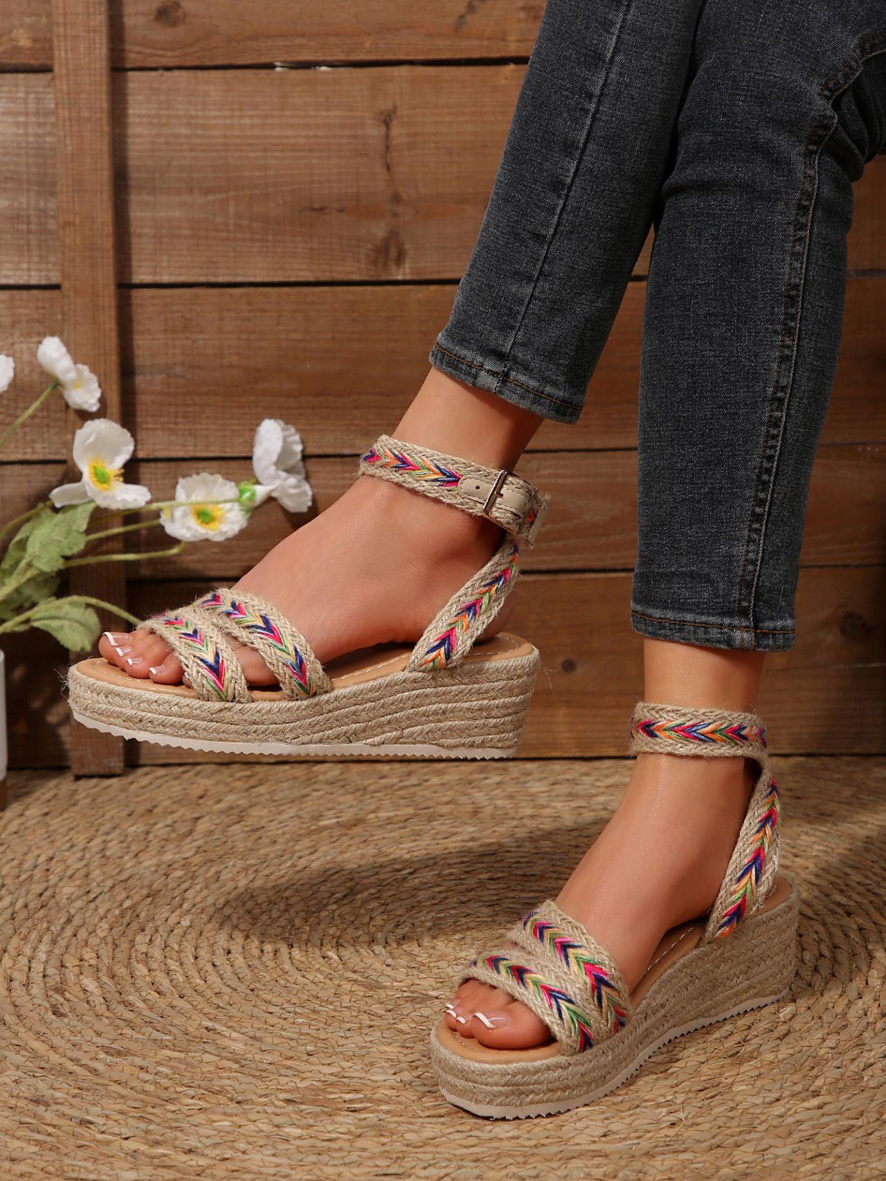 

2025 внешняя торговля европейские и американские ретро соломенные плетеные танкетки платформа сандалии с открытым носком водонепроницаемые стол летняя женская обувь 42 разноцветный