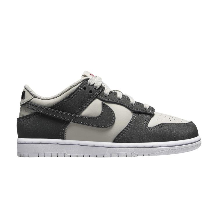 

Nike Dunk Low PS Light Iron Ore Anthracite Glitter Kids Sneakers Grey White Gym-Red FZ1001-001 35