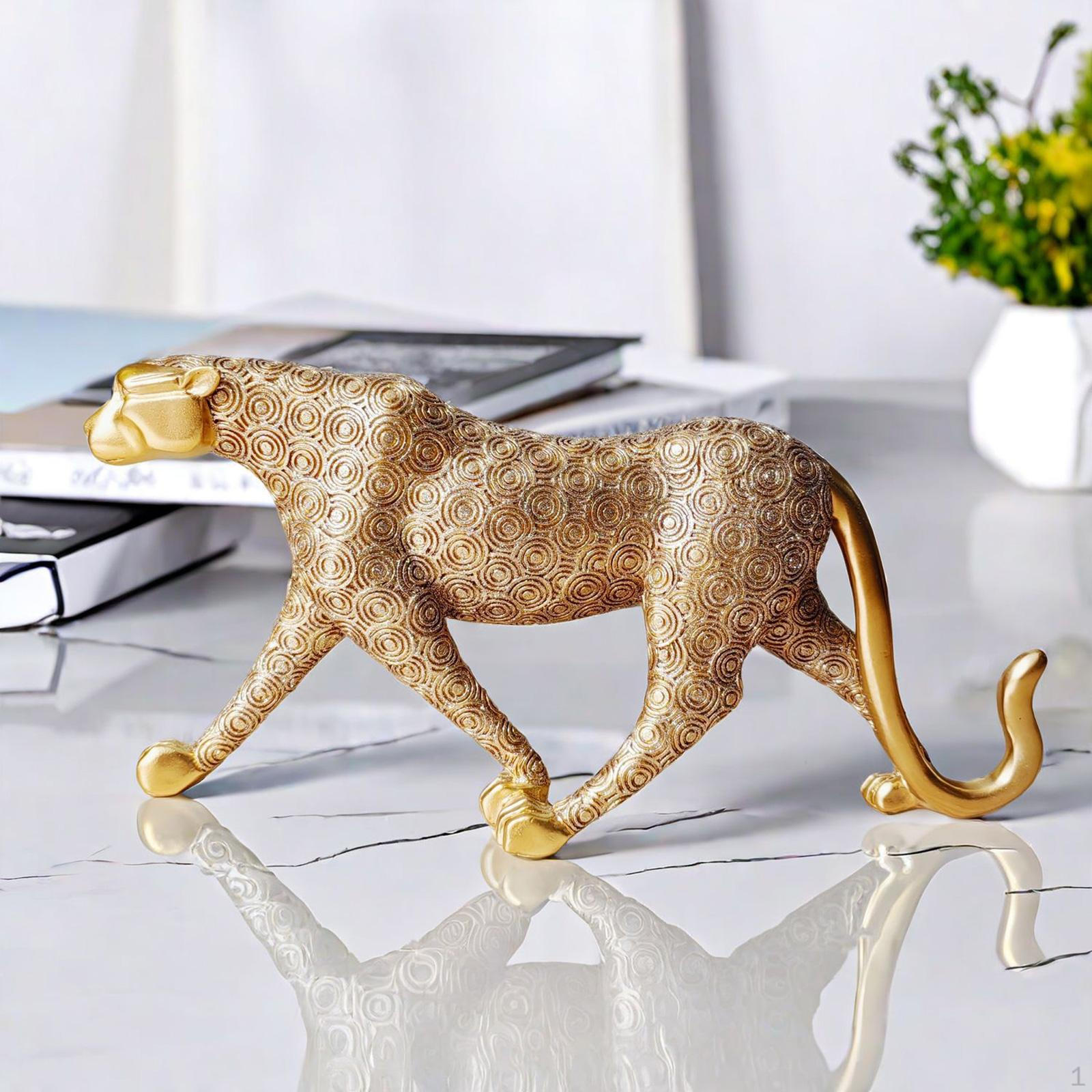 Resin Leopard Figurine - Sleek Cheetah Sculpture for Home Display золотой