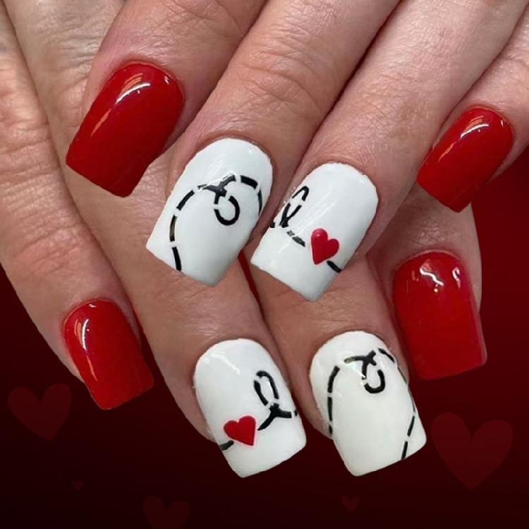 

Elegant Short Fake Nail Glossy Finish with Flaming Hearts Design 24PCS ABS Valentines Party Nail Decorations 1