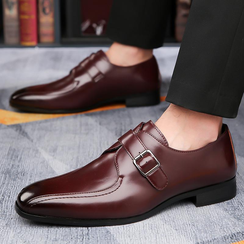 British Monk Strap Loafers New Men Pointed Belt Buckle Leather Shoes Male Designer Formal Wedding Dress Homecoming Footwear