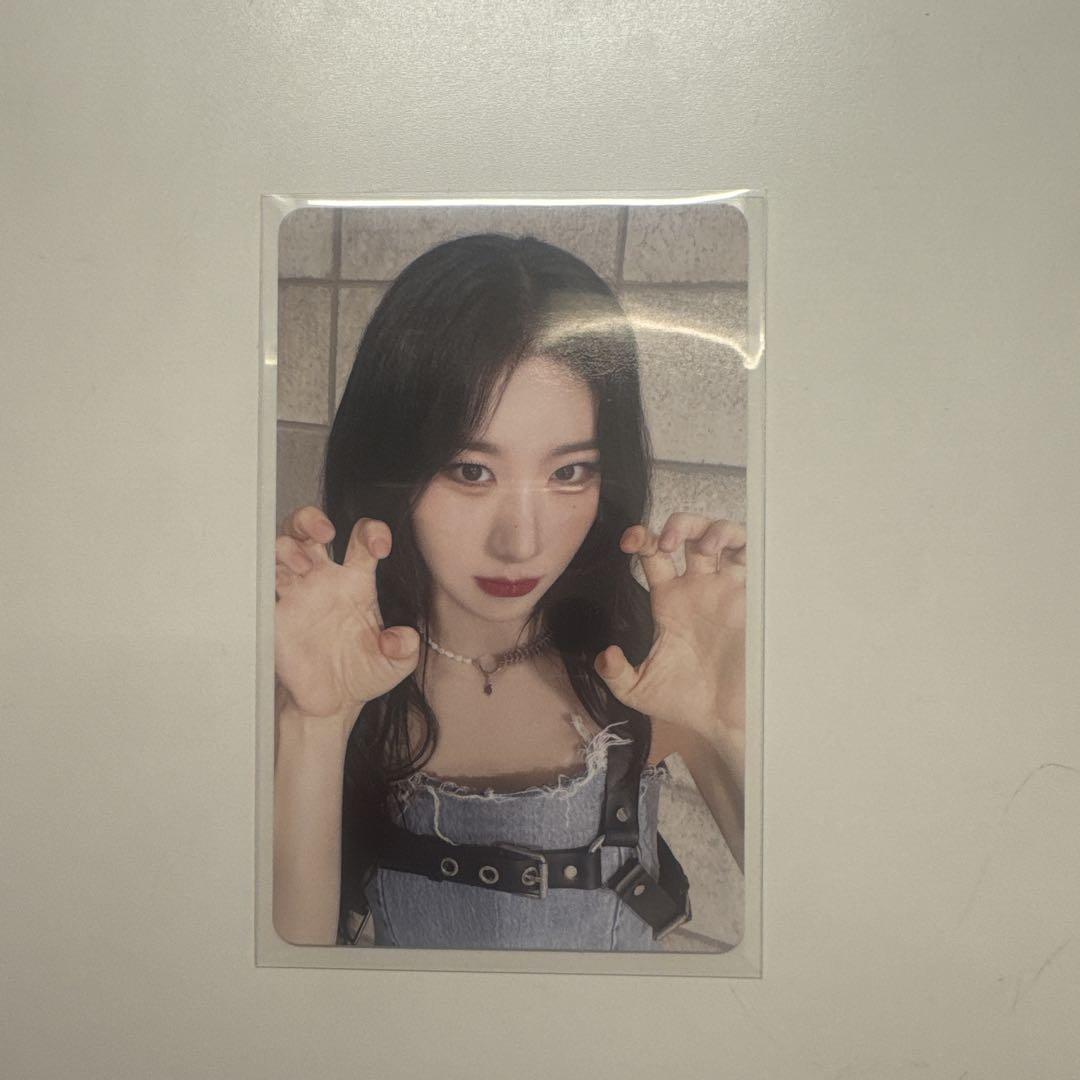 

[Б/У] Лимитированная бонусная торговая карта Чеён 10000 штук для площадки Itzy born to be