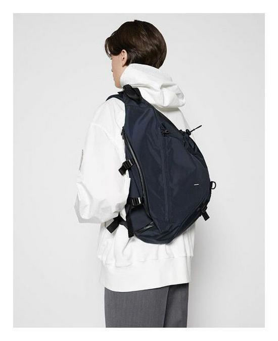 Japanese Streetwear Nylon Crossbody Bag – Sporty, Casual, Multipurpose Shoulder Bag for Men and Students