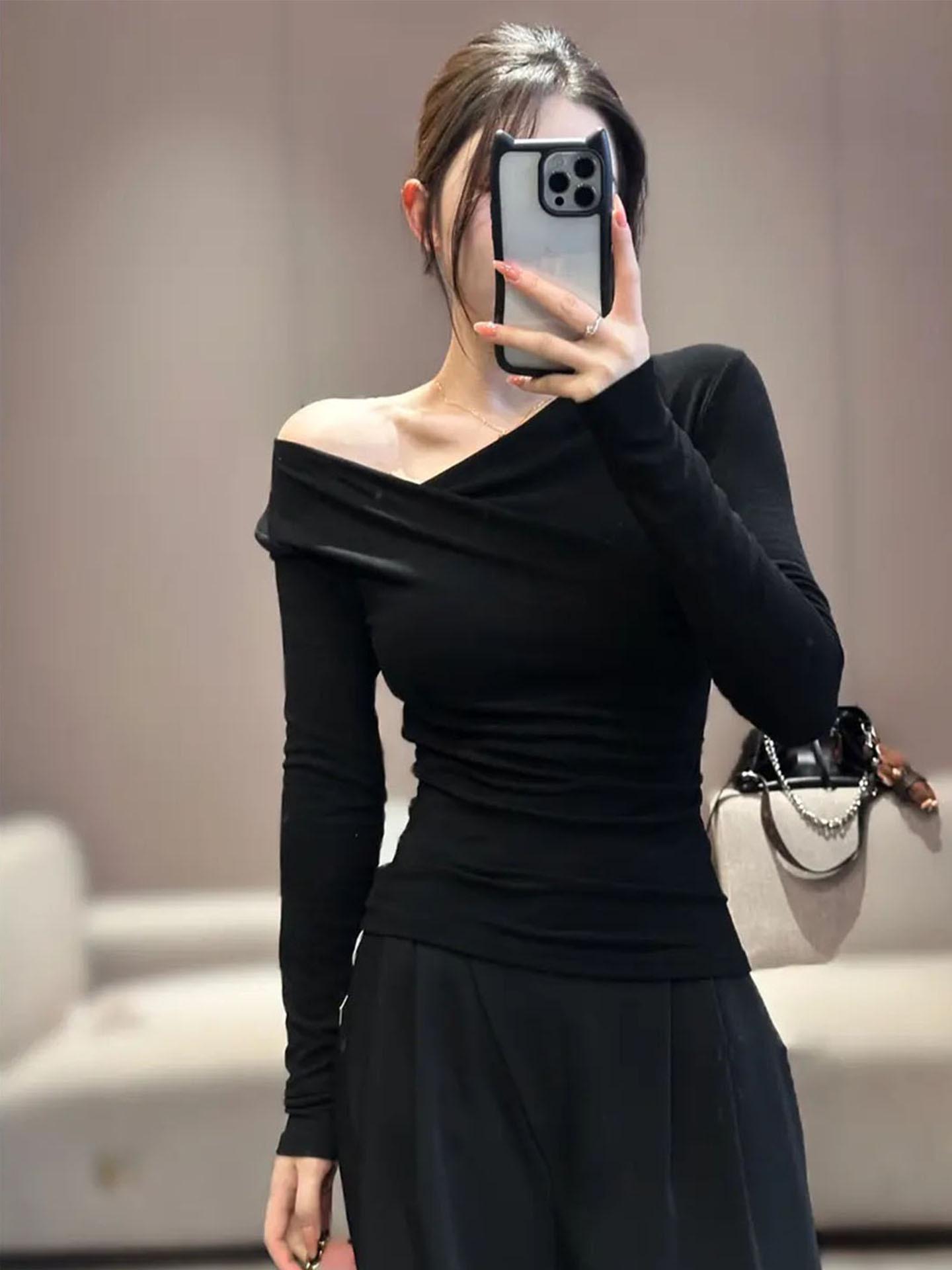 

Korean Deep V-Neck White Long Sleeve Women s T-Shirt - Autumn/Winter Relaxed Fit, Loose Cinched Waist Top S (80-95 jin)