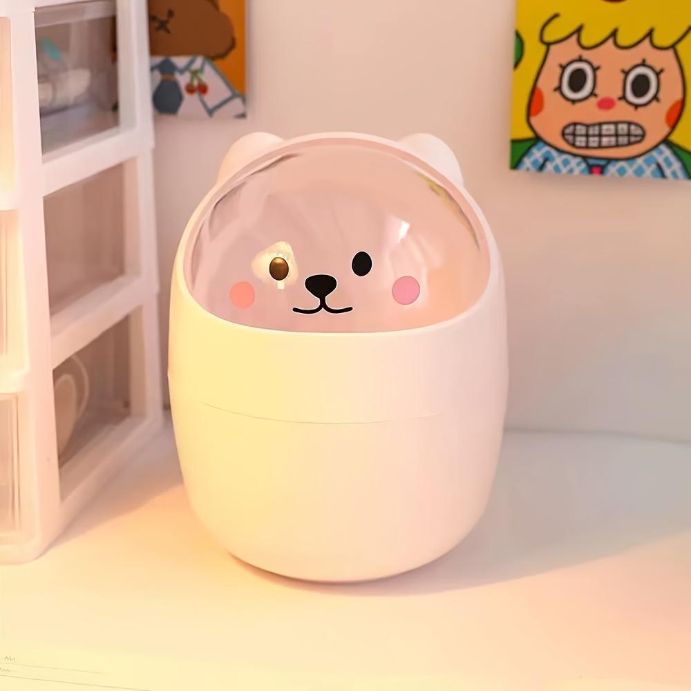 A Small, Adorable Desktop Trash Bin Suitable for Home, Dorms, Or Office Use, Featuring a Lid And Can Also Serve As a Pen Holder