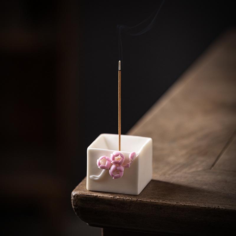 Creative Handmade Pinched Plum Blossom Line Incense Burner Tea Table White Porcelain Incense Table Incense Seat Vertical Incense Insert Small Ornament