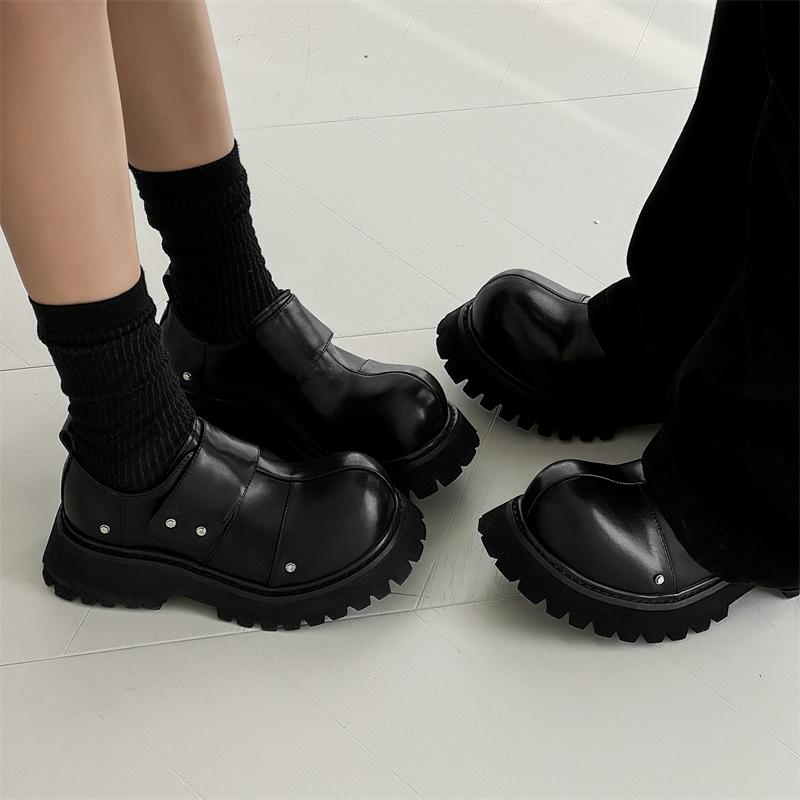 Modische Derby-Herrenschuhe mit dicker Sohle Trendige Luxus-Stile Mode Party Outdoor Jugend oder Paar Hochwertige Alltagsschuhe Schwarz