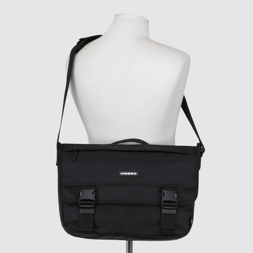 Umbro News Cool Messenger Bag Ur123cbg19 Blk