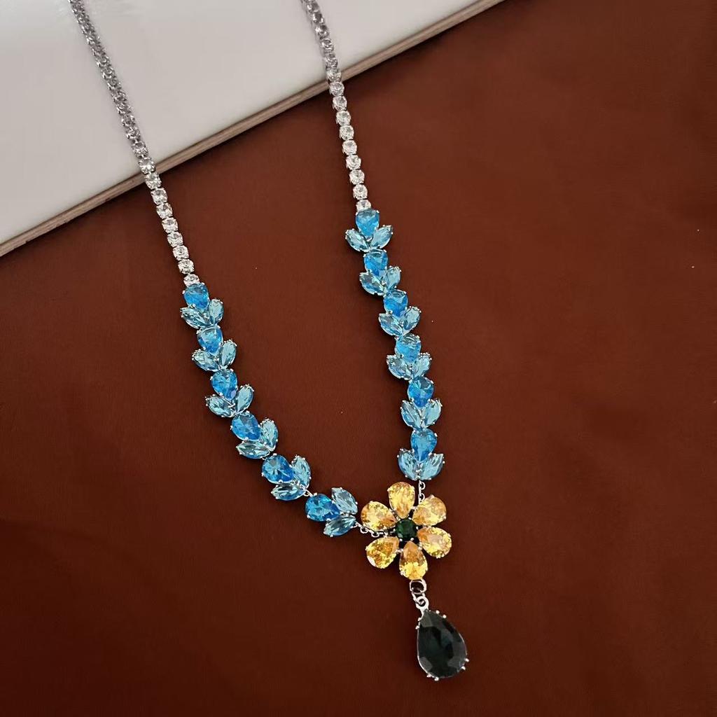 Super Flash Zircon Flower Water Drop Long Earrings Temperament Light Luxury Sweet Set Earrings