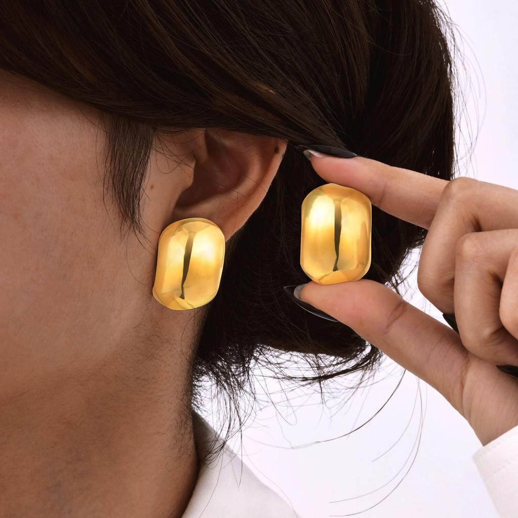 Vnox Dainty Women Stud Earrings,Stainless Steel Round Oval Geometric Smooth Earrings,18K Gold Plated Simple Girls Ear Jewelry