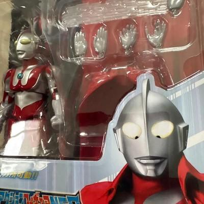 Ultraman Ultra Action Figure NEO Brothers Cape Set Toy Bandai