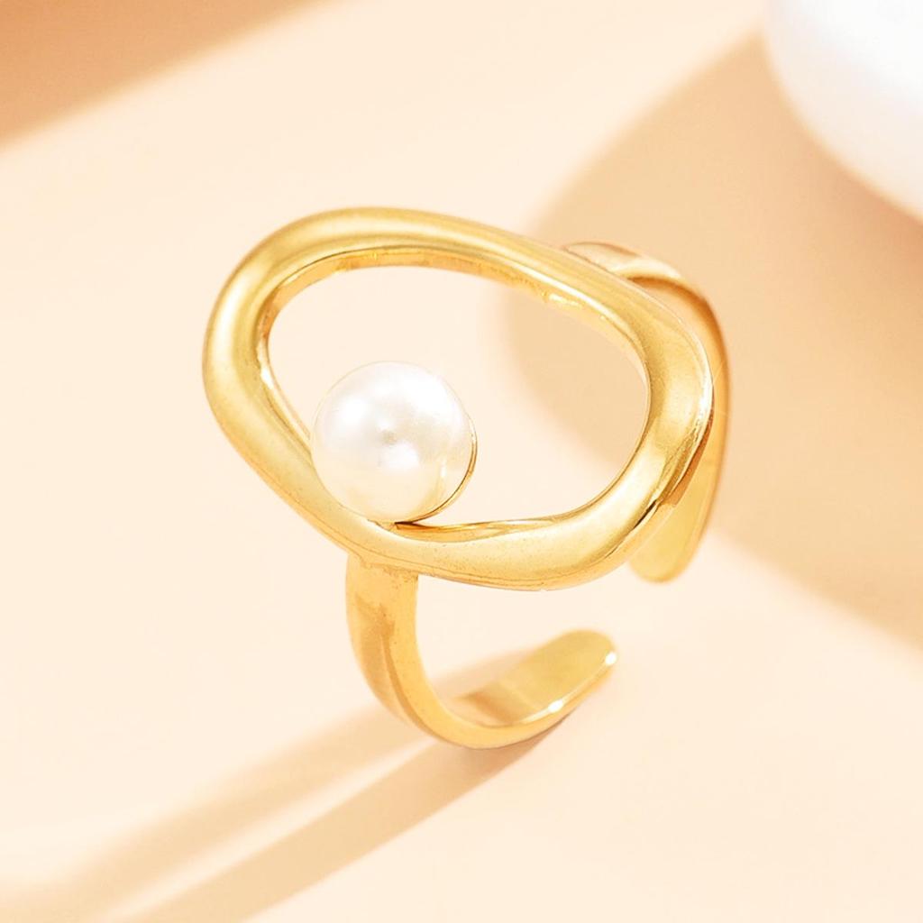 Women's Open Baroque Oval Geometric Ring In Stainless Steel