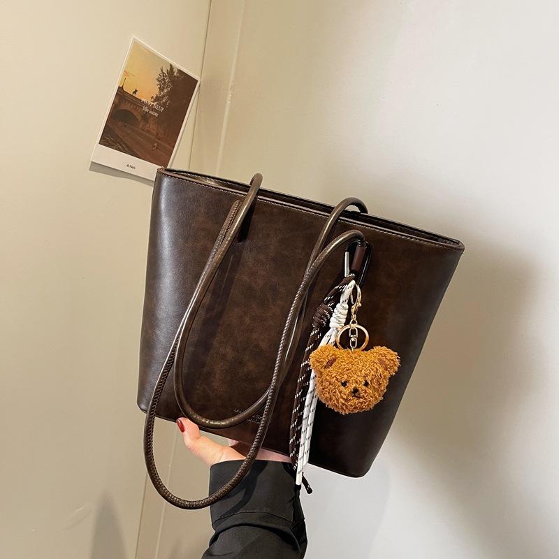 

Корейская ручная сумка-подмышка, сумка для поездок на работу, осенне-зимняя женская 2025, новая модная сумка-тоут, универсальная сумка через плечо большой вместимости темно-коричневого