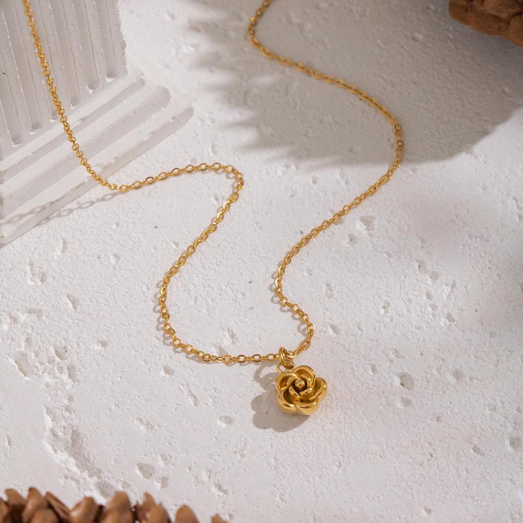 European-American Camellia Pendant Necklace: Versatile, Best-Selling, Waterproof Jewelry