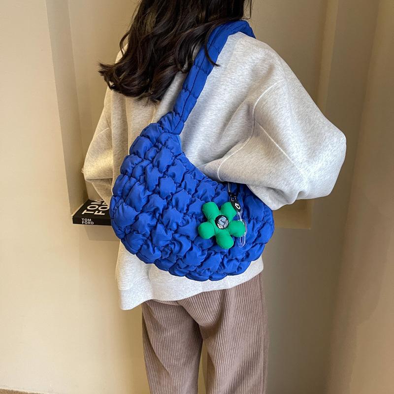 Women's Bag Korean Versi Sweet Girly Style Shoulder Bag Fashi Casual Bubble Dumpling Bag Fold Cloud Bag Fashi Exquisite