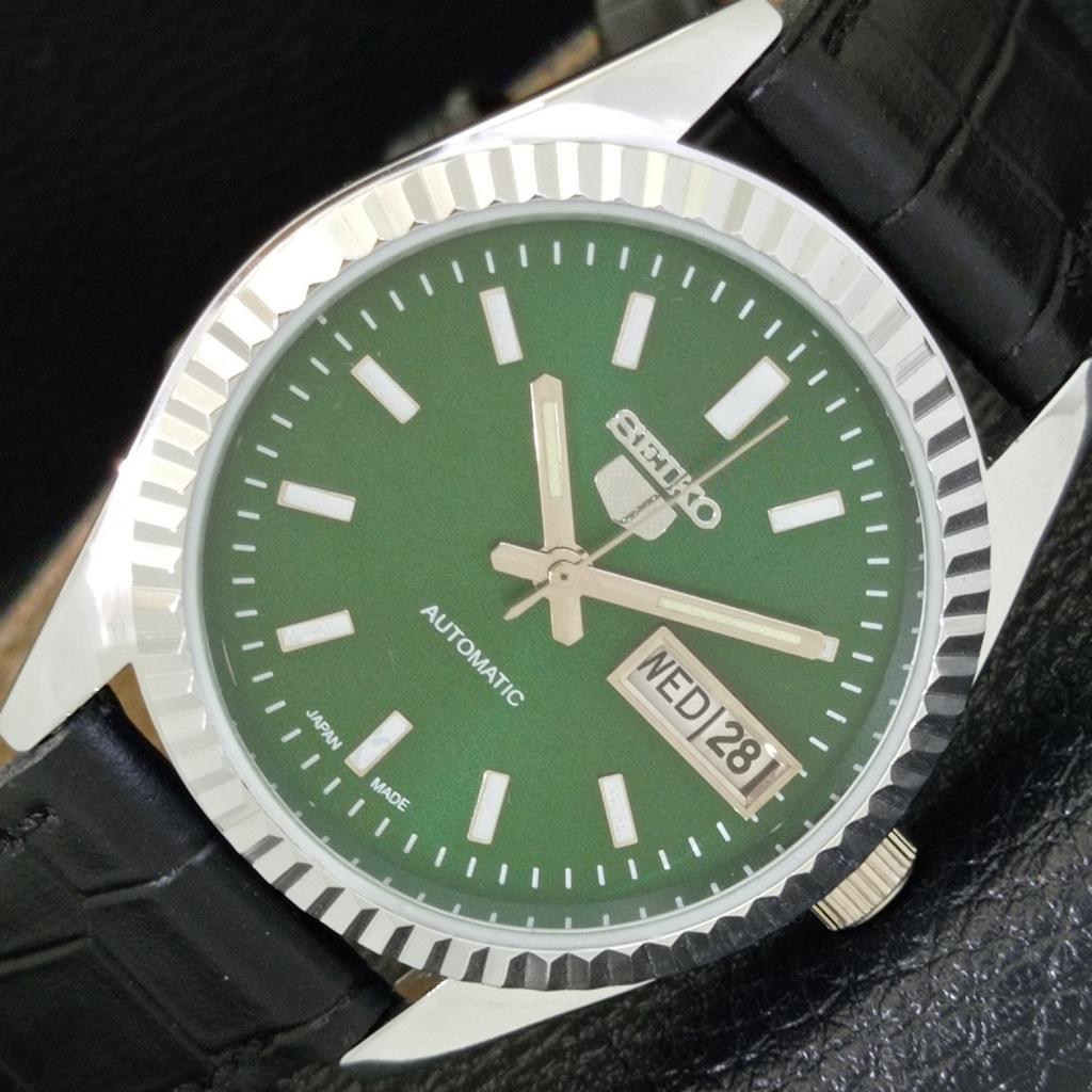 

MENS VINTAGE SEIKO 5 AUTOMATIC REFURBISHED JAPAN GREEN DIAL WATCH a440562-4 Sk-a440562